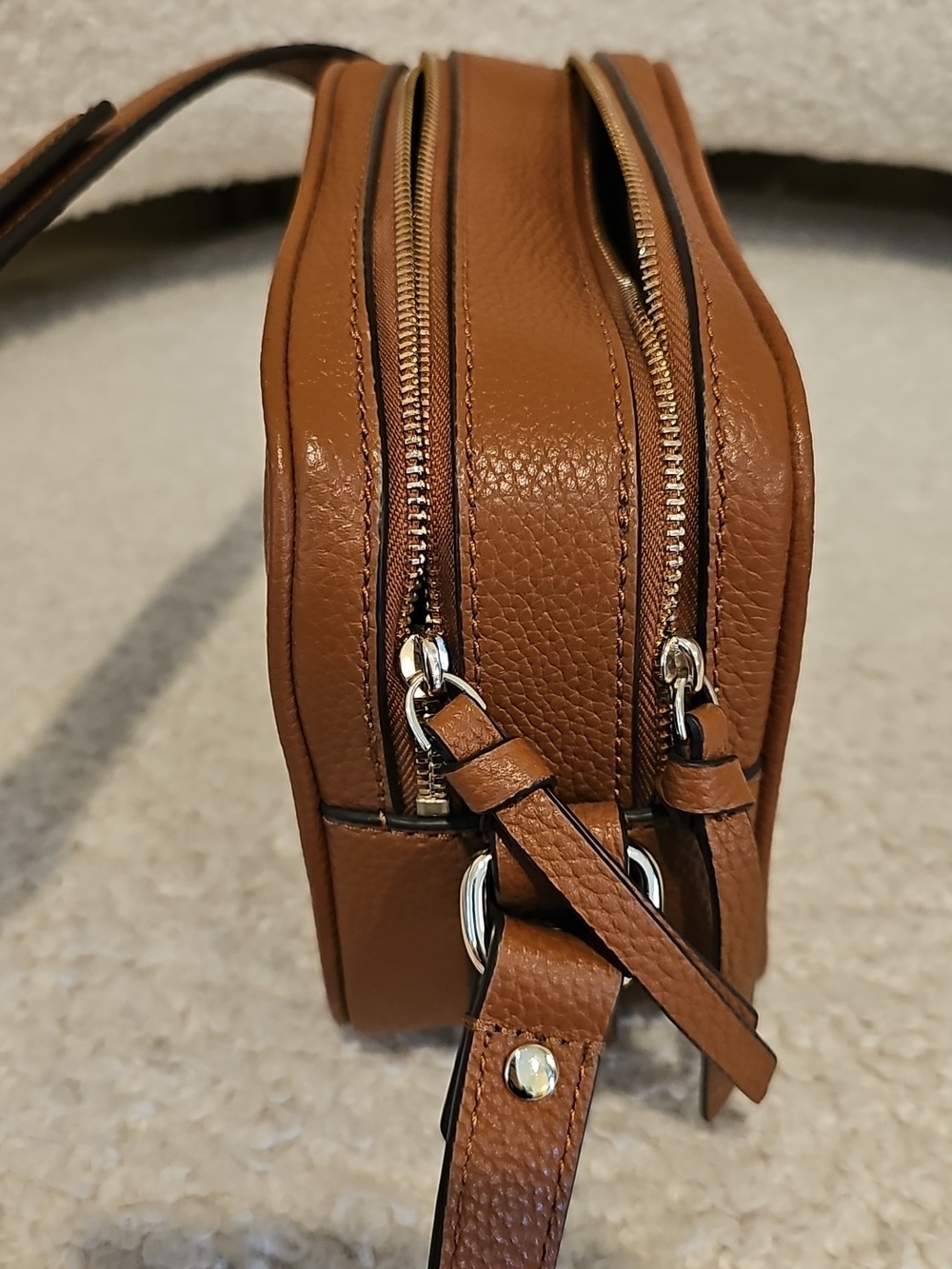 Kate Spade Camera Bag - Picture 3 of 9